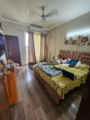 3 BHK Apartment For Rent in Central Park 3 Flower Valley, Sohna Sector 33