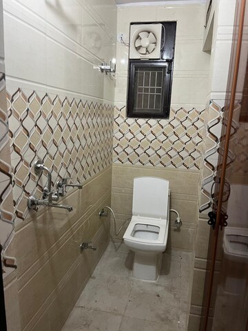 Bathroom in 3.5 BHK Builder Floor at Sector 7 – for Sale