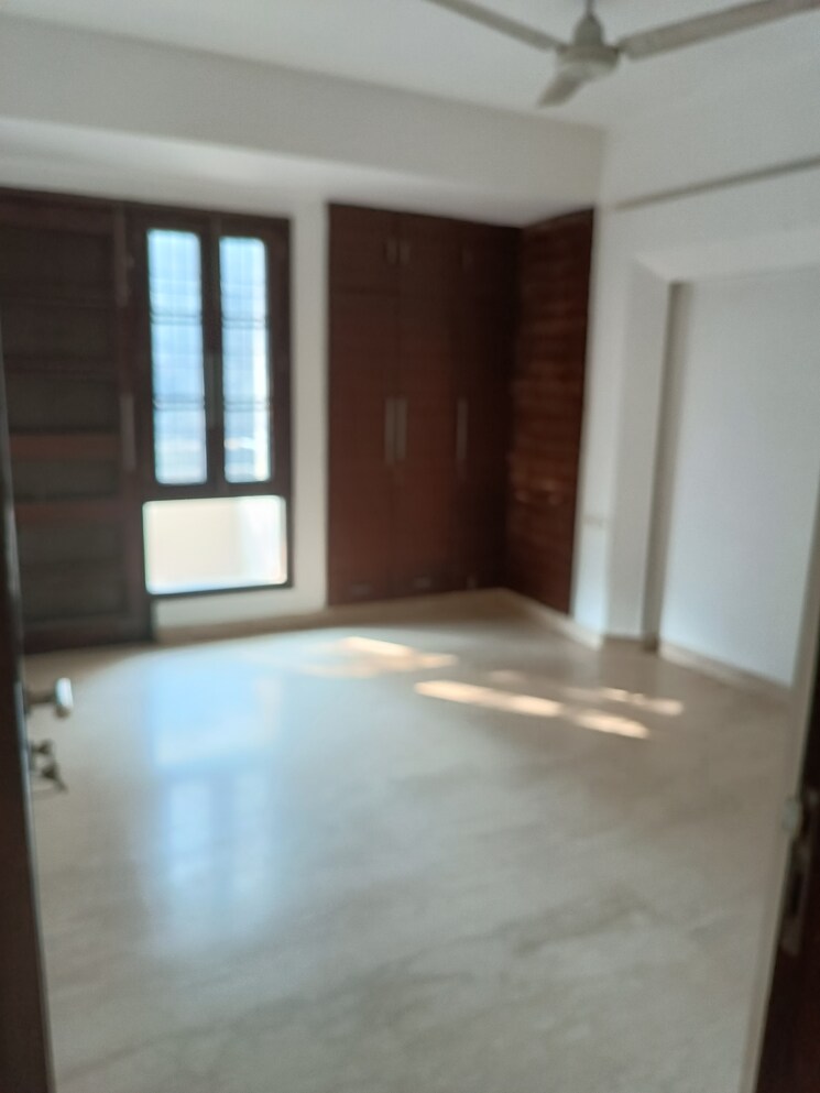 Room, chittaranjan park 3 Bedroom 1900 Sq.Ft. Builder Floor In Chittaranjan Park Delhi 7884514