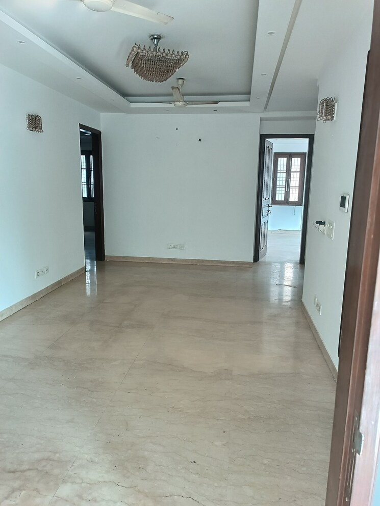 Room, chittaranjan park 3 Bedroom 1900 Sq.Ft. Builder Floor In Chittaranjan Park Delhi 7884514