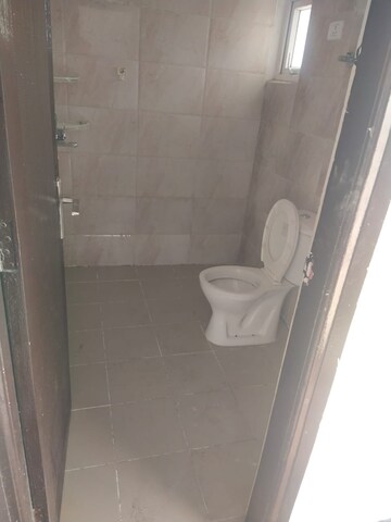 2.5 BHK Apartment For Rent in Ajnara Le Garden, Sector 16b Greater Noida