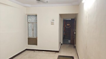 Room in 3 BHK Apartment at Neev Excella Residency, Parel – for Sale