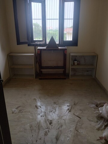 Room in 2.5 BHK Apartment at Fifth Field Xanadu, Mogappair – for Sale