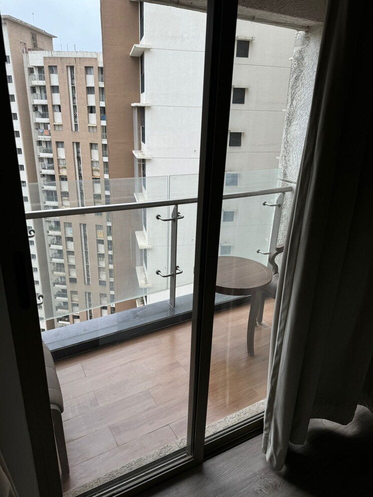 Balcony, lodha-vivant 1 Bedroom 720 Sq.Ft. Apartment In Ghodbunder Road Thane 7884588