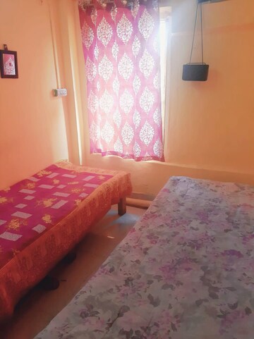 Room in  Pg at Gariahat – for Rent