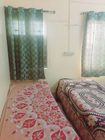 Room in  Pg at Gariahat – for Rent
