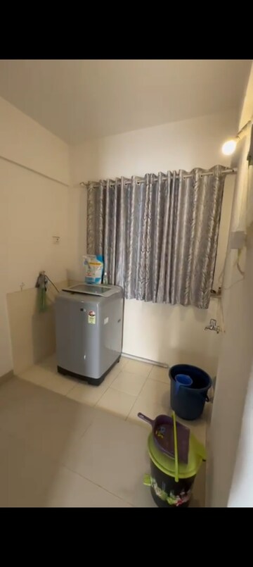 Master Bedroom in 1 BHK Apartment at Kumar Kruti, Kalyani Nagar – for Rent