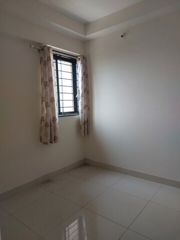 Bedroom in 2.5 BHK Apartment at Nanded Kalashree, State Bank Nagar – for Rent