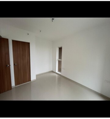 Room in 1 BHK Apartment at Neelkanth Luxuria, Taloja – for Sale