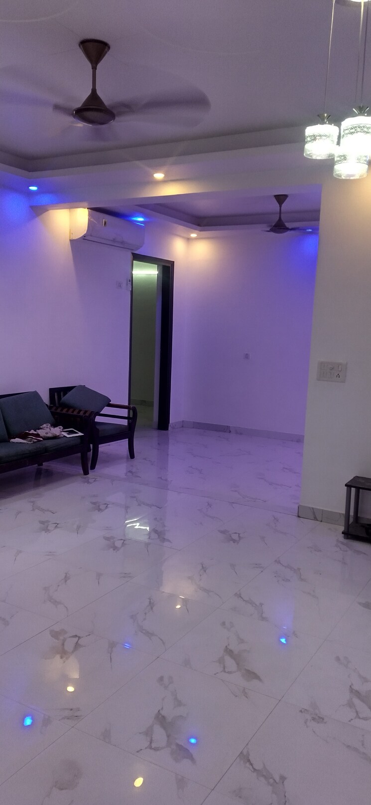 Master Bedroom, chattarpur 3 Bedroom 100 Sq.Yd. Builder Floor In Chattarpur Delhi 7885056