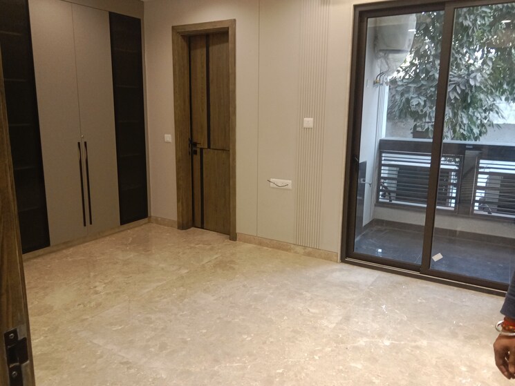 Room, jangpura 3.5 Bedroom 200 Sq.Yd. Builder Floor In Jangpura Delhi 7885195