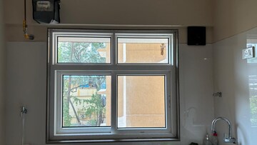 Room in 2 BHK Apartment at Sindhi Society, Chembur – for Rent