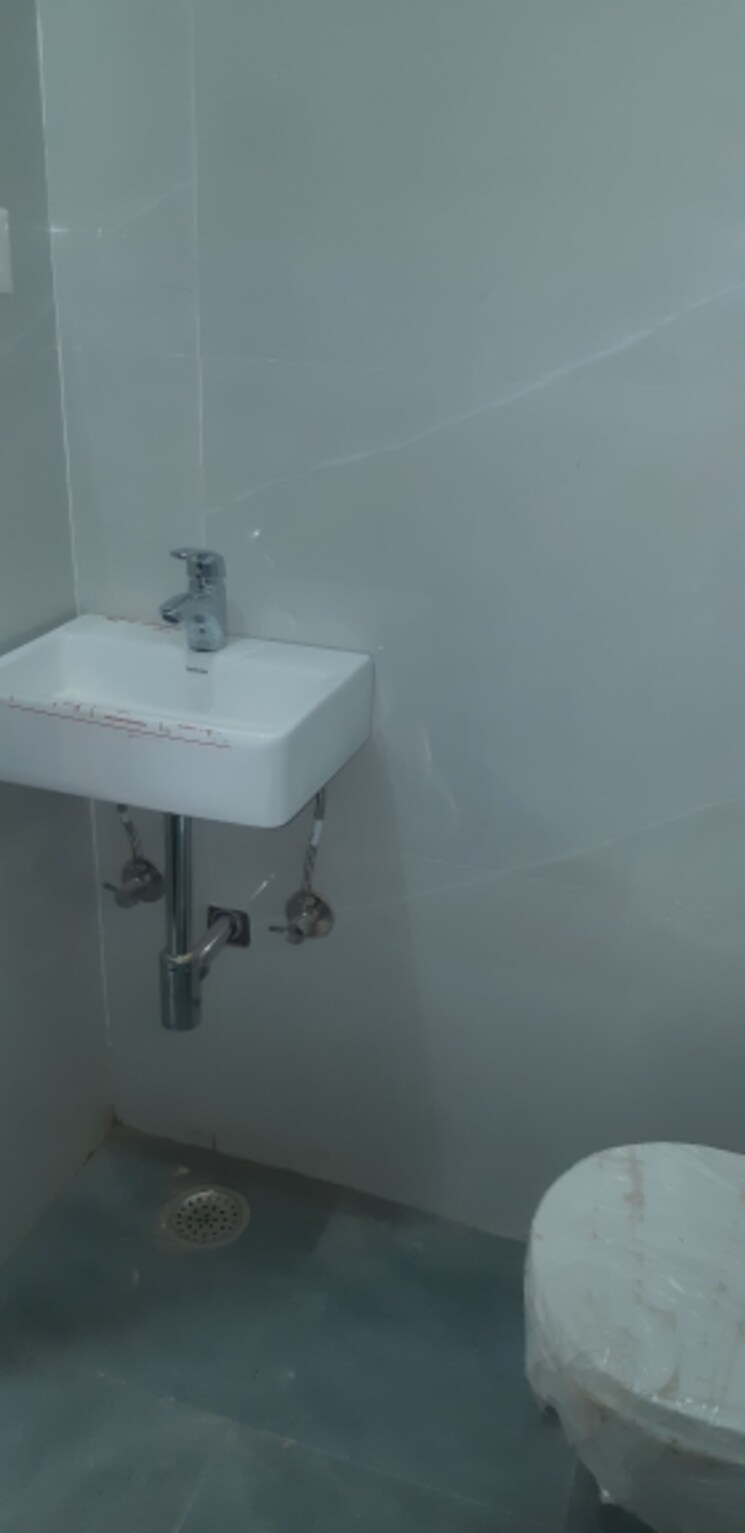 Bathroom, mahal road 3 Bedroom 55 Sq.Yd. Villa In Mahal Road Jaipur 7885278