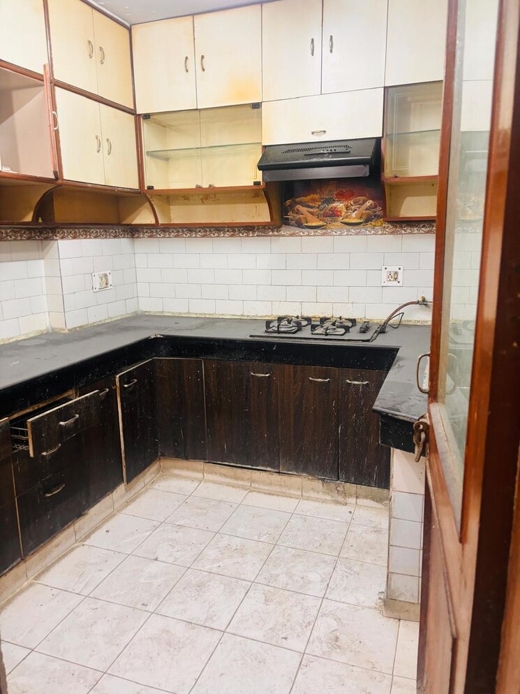 Kitchen, ip extension 3 Bedroom 1450 Sq.Ft. Apartment In Ip Extension Delhi 7885550