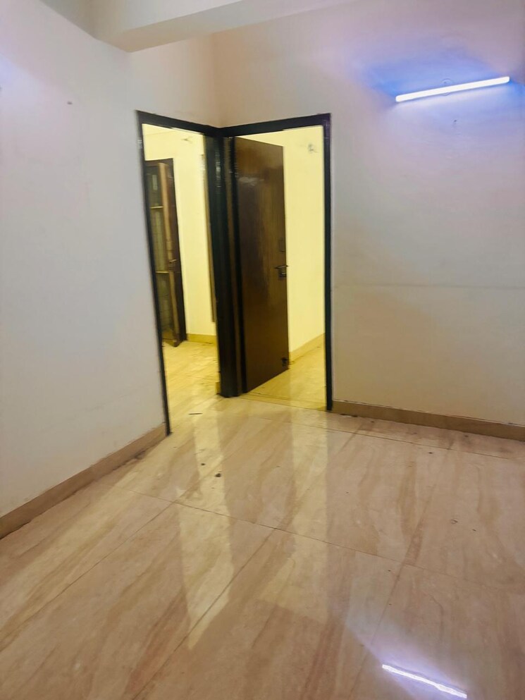 Room, ip extension 4 Bedroom 1550 Sq.Ft. Apartment In Ip Extension Delhi 7885616