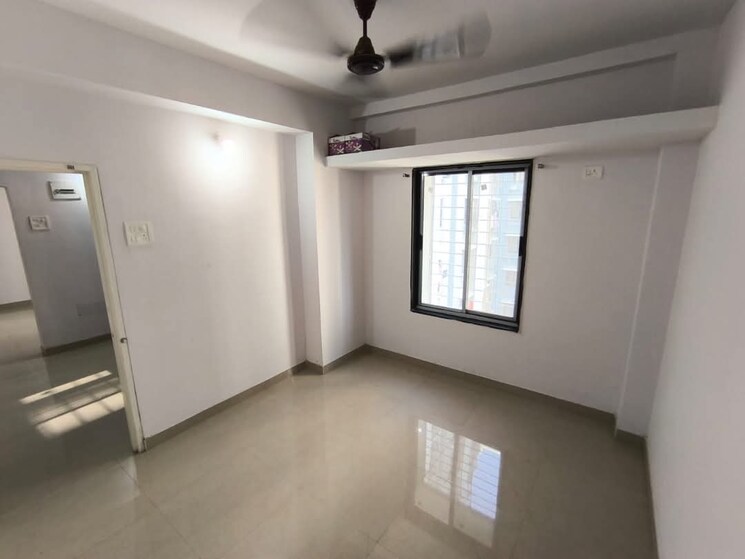 Room, mohan-park 1 Bedroom 683 Sq.Ft. Apartment In Khadakpada Thane 7885712