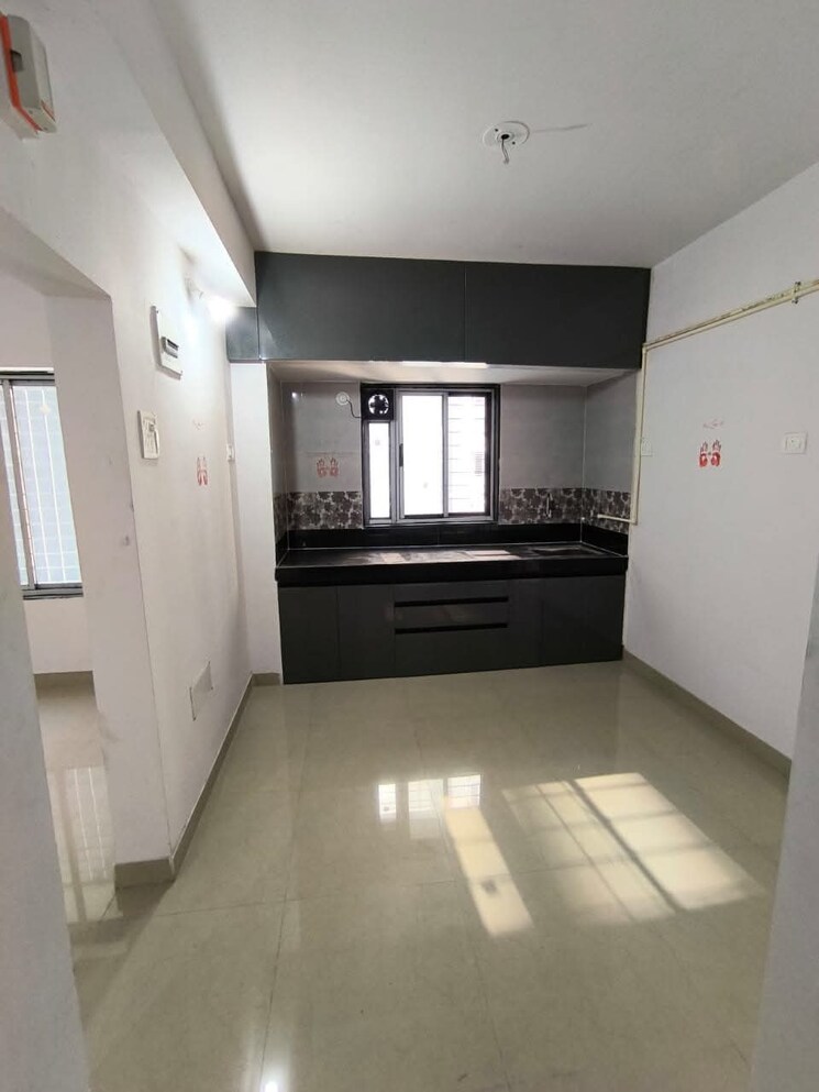 Kitchen, mohan-park 1 Bedroom 683 Sq.Ft. Apartment In Khadakpada Thane 7885712