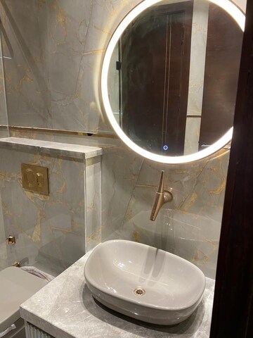 Bathroom in 3 BHK Apartment at Ireo Skyon, Sector 60 – for Sale