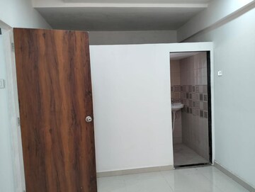 Room in 1 BHK Apartment at Ekdant Dinkar Elite, Kalyan East – for Sale