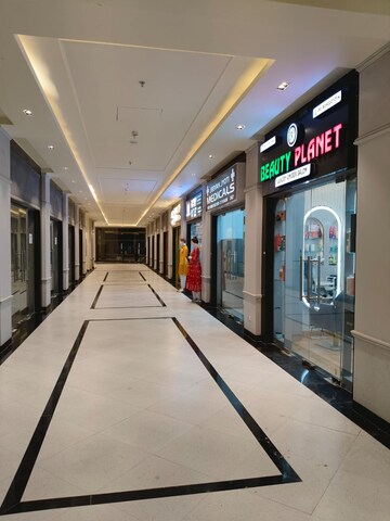  Shop – Exterior View View at Omaxe Hazratganj, Gomti Nagar - for Rent
