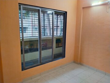 Room in 1.5 BHK Apartment at Phoenix Residency, Kharghar – for Sale