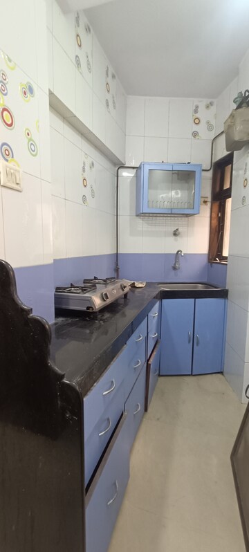 Kitchen in 1.5 BHK Apartment at Legend Apartment Santacruz, Santacruz East – for Rent
