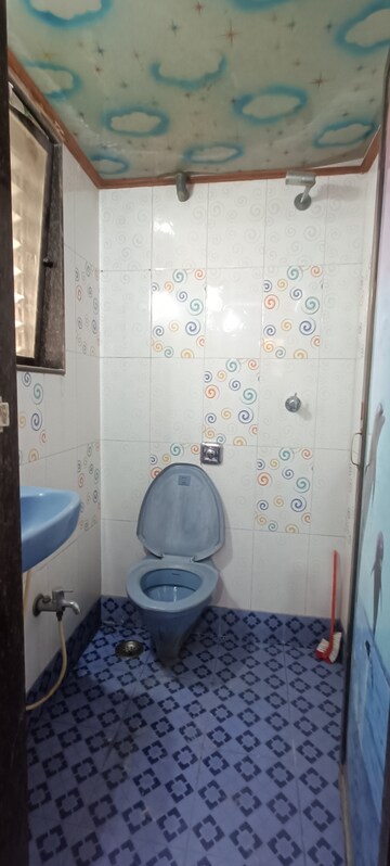 Bathroom in 1.5 BHK Apartment at Legend Apartment Santacruz, Santacruz East – for Rent