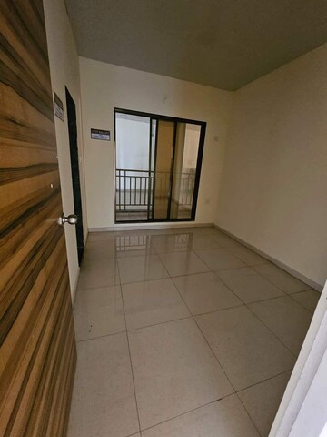 Room in 2 BHK Apartment at KD Niraj Exotica, Khadakpada – for Rent