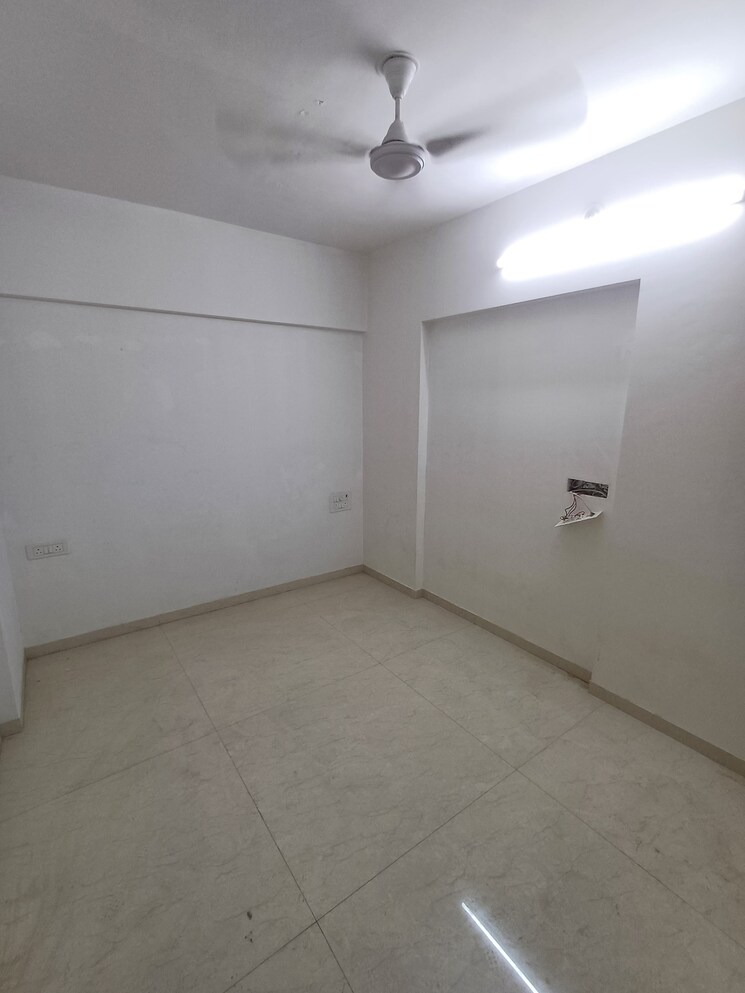 Room, jogeshwari east 1 Bedroom 350 Sq.Ft. Apartment In Jogeshwari East Mumbai 7886076