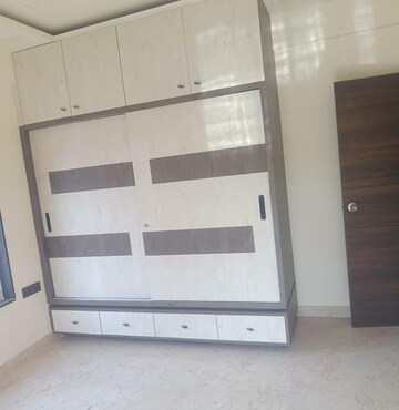 Room in 2 BHK Apartment at Ajni Square – for Rent