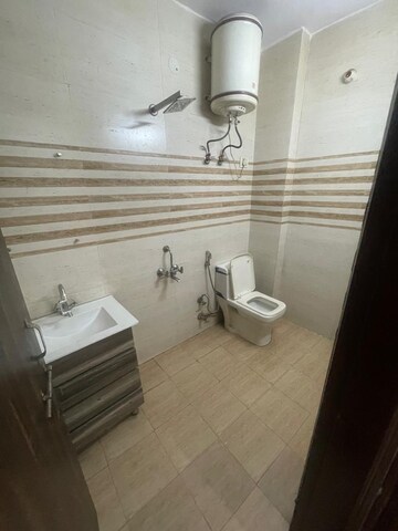 Bathroom in 1 BHK Builder Floor at Saket – for Rent