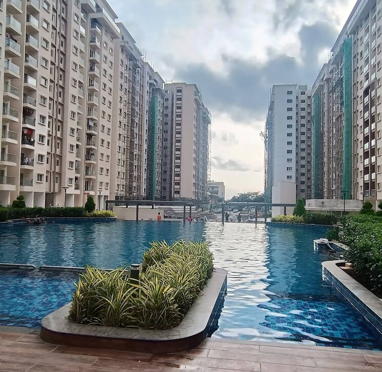 Swimming Pool, provident-park-square 3 Bedroom 1308 Sq.Ft. Apartment In Kanakapura Road Bangalore 7886377