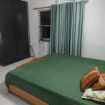 Bedroom in 3 BHK Builder Floor at Lig Colony – for Rent