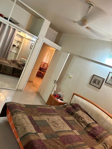 Furnished Amenities in 3 BHK Apartment at Clover Park View, Koregaon Park – for Rent