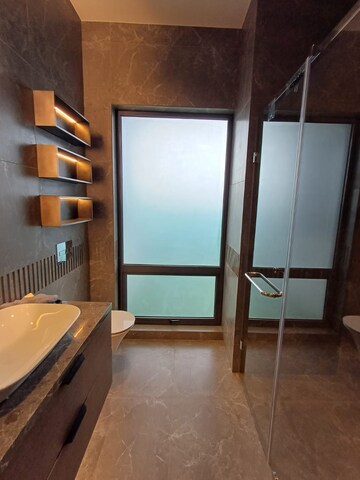 Attached Bathroom in 3 BHK Builder Floor at Ansal Sushant Lok I, Sector 43 – for Rent