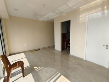 Room in 2 BHK Apartment at Tata Serein, Pokhran Road No 2 – for Rent