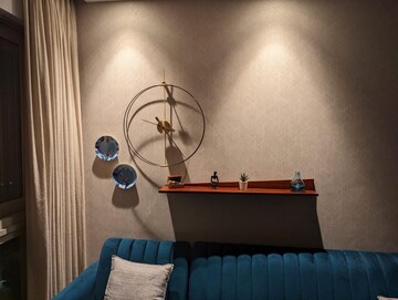Furnished Amenities in 2 BHK Apartment at Hiranandani Castle Rock, Powai – for Rent