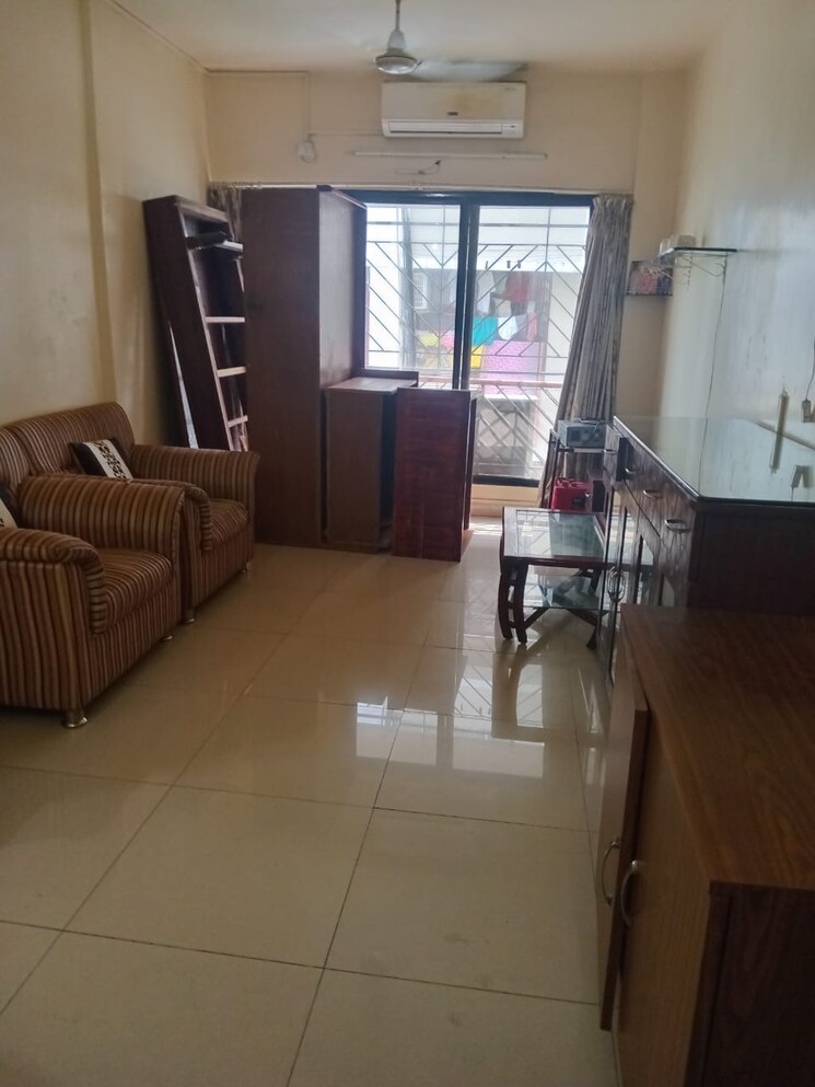 Living Room, sunshine-court-apartment 1 Bedroom 750 Sq.Ft. Apartment In Kalyani Nagar Pune 7886586