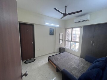 Bedroom in 2 BHK Apartment at Lodha Amara, Kolshet Road – for Rent