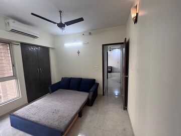 Bedroom in 2 BHK Apartment at Lodha Amara, Kolshet Road – for Rent