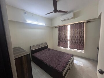 Bedroom in 2 BHK Apartment at Lodha Amara, Kolshet Road – for Rent