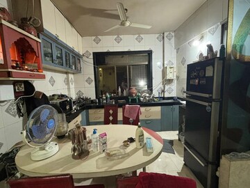 Kitchen in 2 BHK Apartment at Sanpada – for Rent