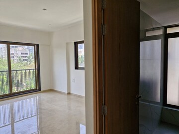 Master Bedroom in 3 BHK Apartment at Raj Classic, Andheri West – for Rent