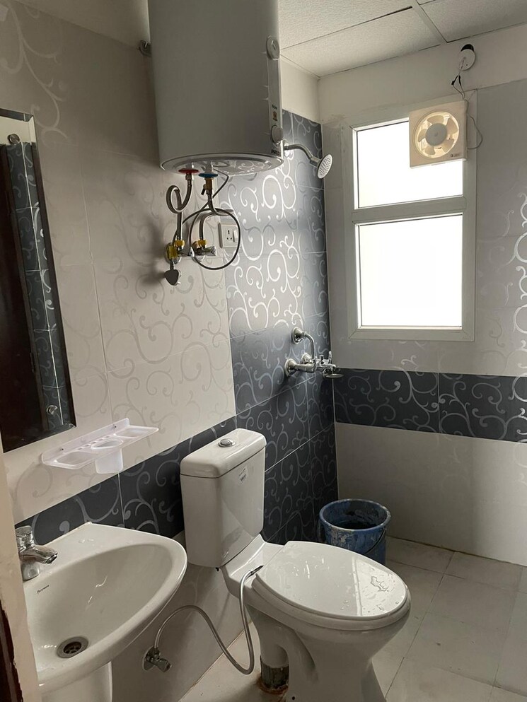 Living Room, gardenia-golf-city 3 Bedroom 1350 Sq.Ft. Apartment In Sector 75 Noida 7886792