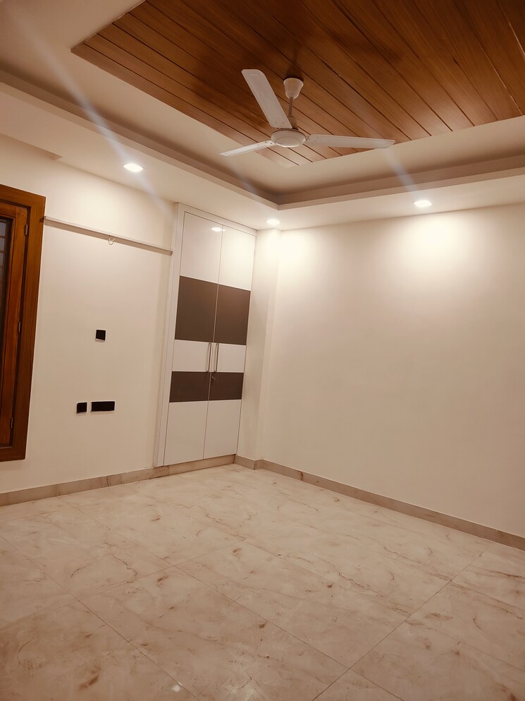 Room, bptp-parkland-pride 3 Bedroom 250 Sq.Yd. Builder Floor In Sector 77 Faridabad 7886855