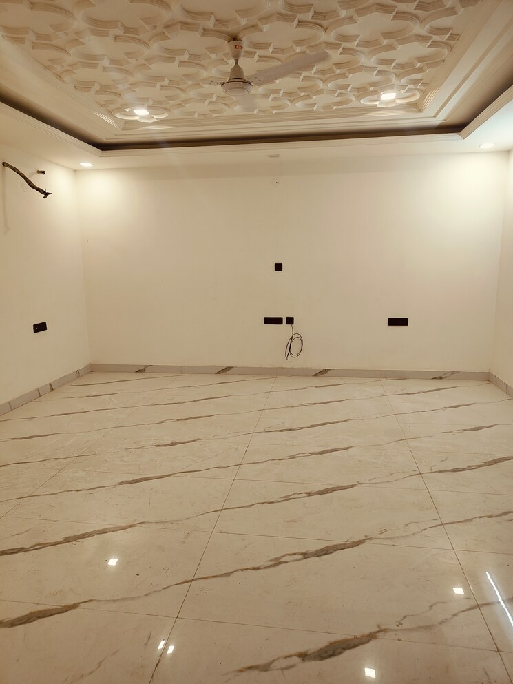 Room, bptp-parkland-pride 3 Bedroom 250 Sq.Yd. Builder Floor In Sector 77 Faridabad 7886855