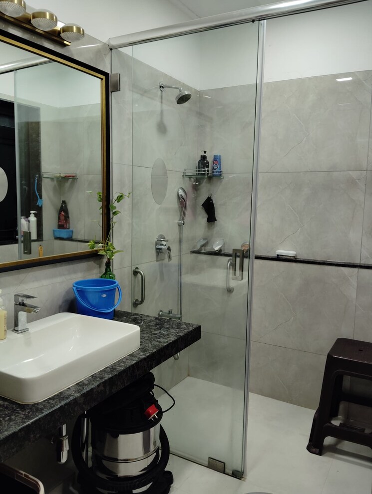 Master Bedroom, karishma-apartments-khar-west 2 Bedroom 800 Sq.Ft. Apartment In Khar West Mumbai 7886885