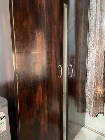 Furnished Amenities in 1 RK Builder Floor at Ansal Plaza Sector-23, Sector 23 – for Rent