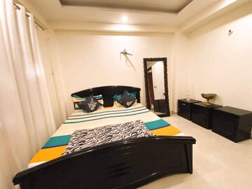 Bedroom in 3 BHK Builder Floor at Ansal Plaza Sector-23, Sector 23 – for Rent
