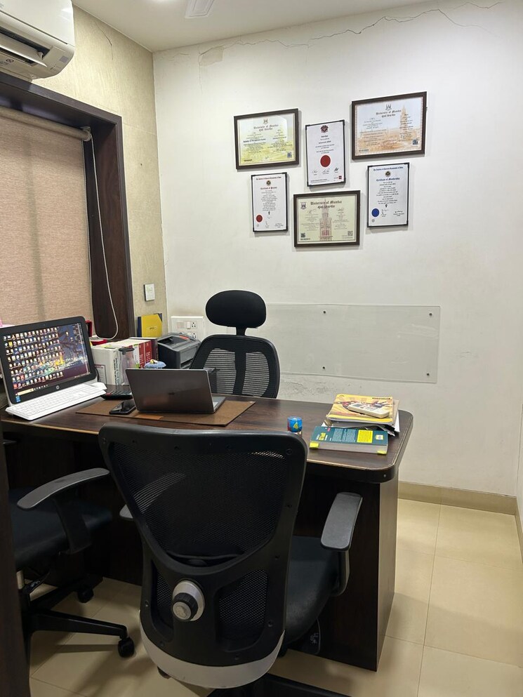 Team Area, rizvi-palace Commercial Office Space 650 Sq.Ft. In Bandra West Mumbai 7886954